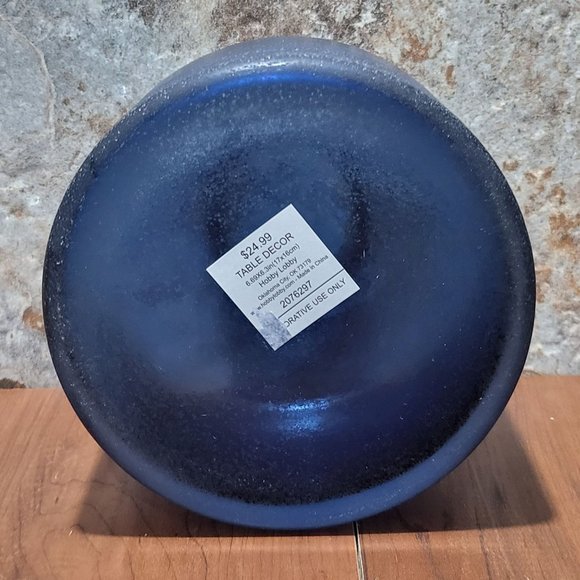 VTG Blue Glass Vase Table Decor - Picture 4 of 10